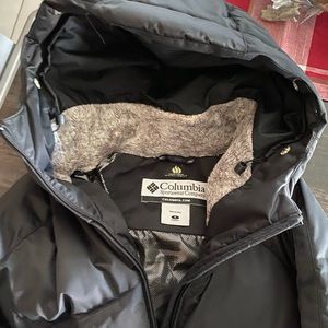 SUPER warm Columbia insulated jacket- Navy, Size Small